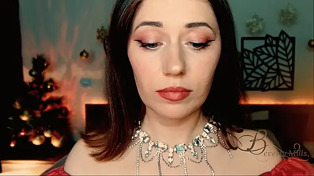 MissBeverlyMills online show from December 25, 8:17 pm