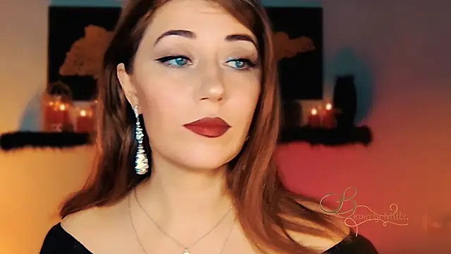 MissBeverlyMills online show from November 2, 2:25 am