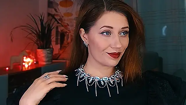 MissBeverlyMills online show from February 10, 5:33 am