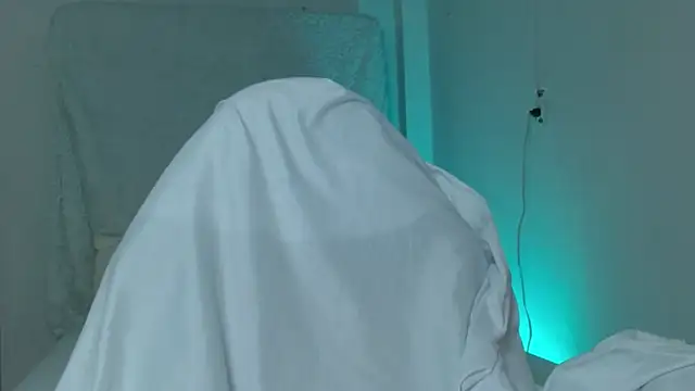 hantonella  online show from February 24, 1:53 pm