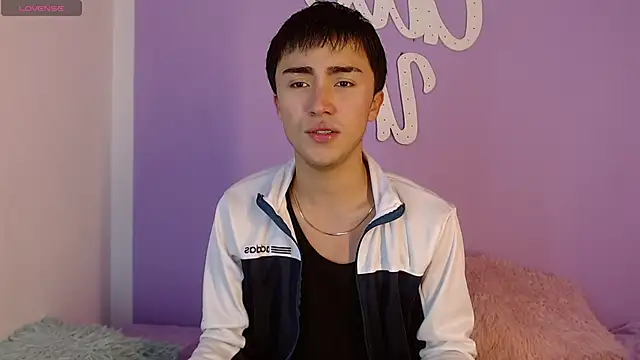 Snapshot of santi-fabulous chatting on December 4, 3:59 am santi-fabulous online show from December 4, 3:59 am