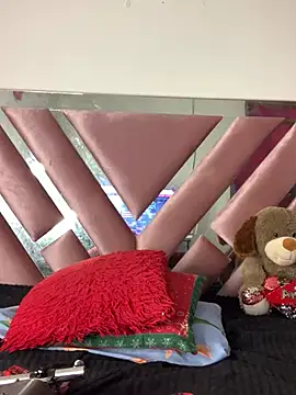 Tamara Lubezkii online show from January 26, 12:05 am