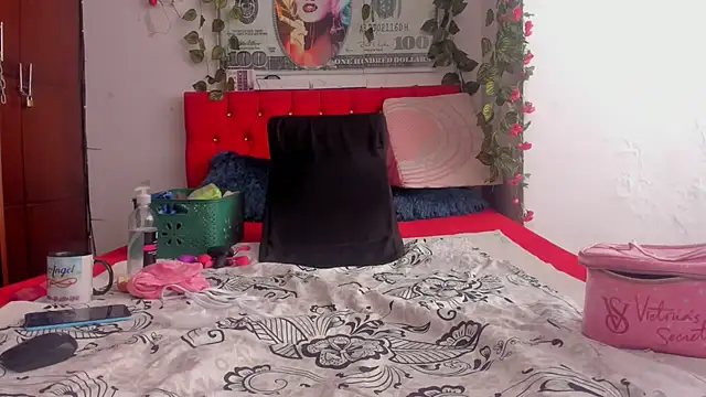 Elianissquirt online show from January 23, 12:41 pm