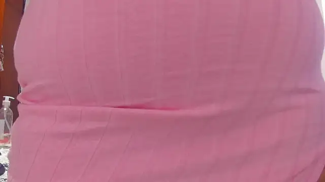 Elianissquirt online show from February 8, 1:01 pm