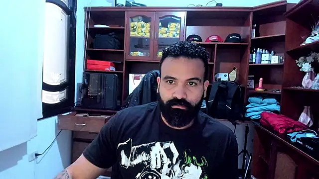 Snapshot of Drako_Argentii chatting on December 3, 12:49 pm Drako Argentii online show from December 3, 12:49 pm