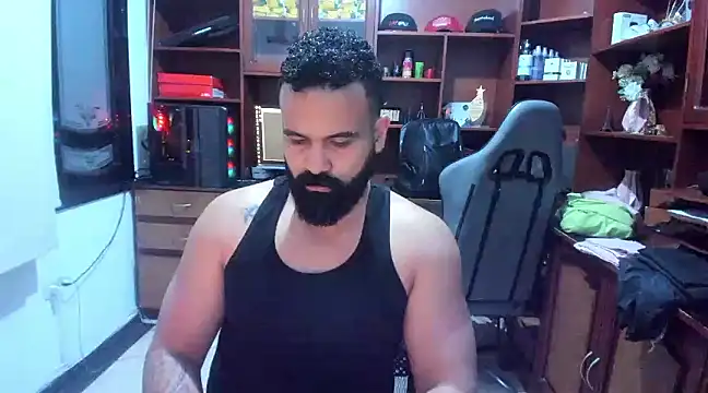 Snapshot of Drako_Argentii chatting on December 13, 6:42 am Drako Argentii online show from December 13, 6:42 am