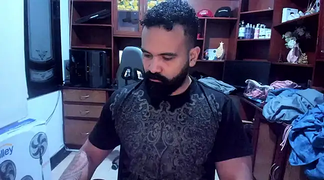 Snapshot of Drako_Argentii chatting on December 14, 3:29 am Drako Argentii online show from December 14, 3:29 am