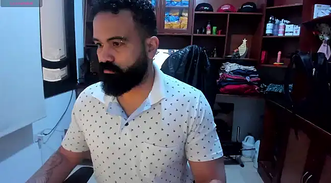 Snapshot of Drako_Argentii chatting on January 11, 12:18 pm Drako Argentii online show from January 11, 12:18 pm