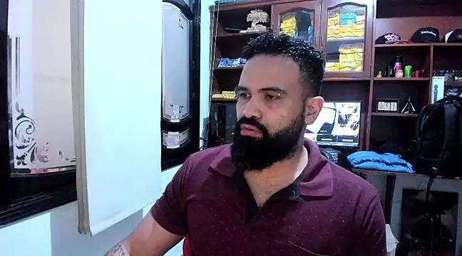 Snapshot of Drako_Argentii chatting on February 14, 7:54 pm Drako Argentii online show from February 14, 7:54 pm