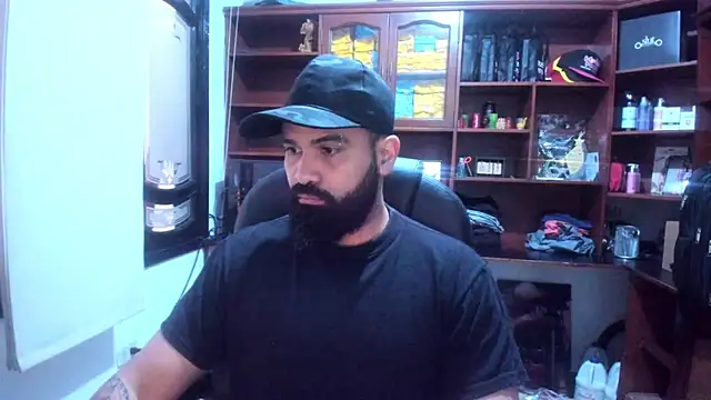 Snapshot of Drako_Argentii chatting on February 26, 1:08 pm Drako Argentii online show from February 26, 1:08 pm