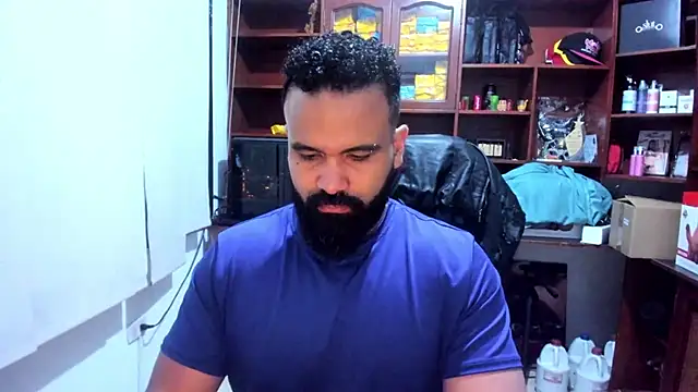 Snapshot of Drako_Argentii chatting on March 5, 3:51 am Drako Argentii online show from March 5, 3:51 am