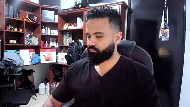 Snapshot of Drako_Argentii chatting on March 7, 3:40 am Drako Argentii online show from March 7, 3:40 am