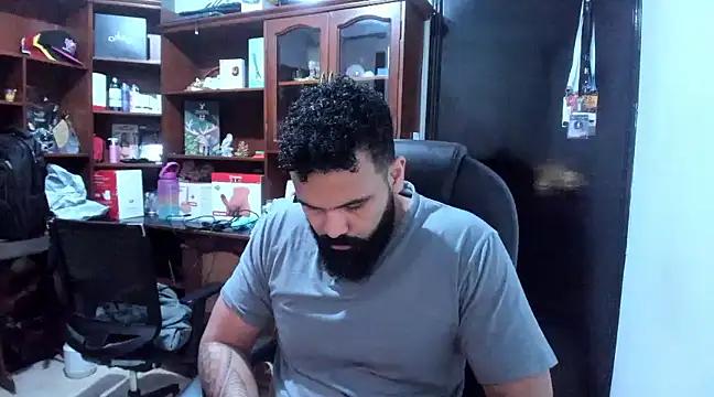 Snapshot of Drako_Argentii chatting on March 14, 6:53 am Drako Argentii online show from March 14, 6:53 am