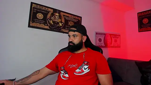 Snapshot of Drako_Argentii chatting on March 19, 4:02 pm Drako Argentii online show from March 19, 4:02 pm