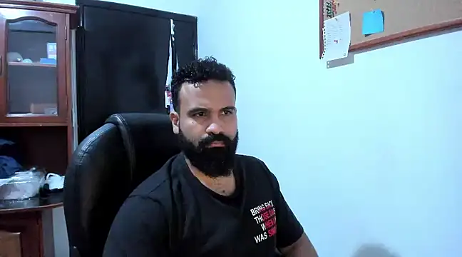 Snapshot of Drako_Argentii chatting on March 19, 11:03 pm Drako Argentii online show from March 19, 11:03 pm