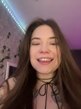 Snapshot of Vikki_toriya chatting on February 27, 9:04 pm Vikki toriya online show from February 27, 9:04 pm