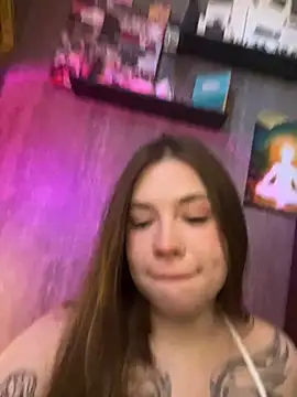 Vikki toriya online show from May 2, 10:53 am