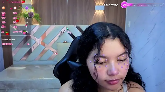 Snapshot of victoria_castillo_b chatting on October 8, 3:15 am victoria castillo b online show from October 8, 3:15 am