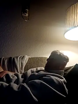 Snapshot of MArciQuarky chatting on March 5, 9:15 pm MArciQuarky online show from March 5, 9:15 pm