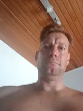 Snapshot of MArciQuarky chatting on October 12, 8:24 am MArciQuarky online show from October 12, 8:24 am