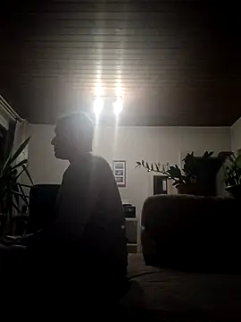 Snapshot of MArciQuarky chatting on October 29, 8:43 pm MArciQuarky online show from October 29, 8:43 pm