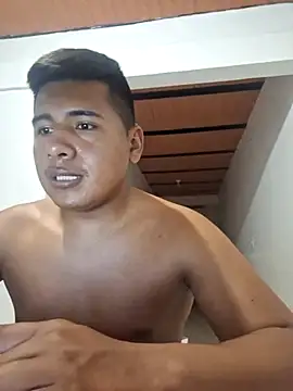 Snapshot of Willner08 chatting on February 24, 3:55 am Willner08 online show from February 24, 3:55 am