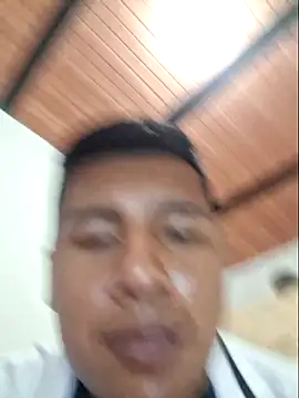 Snapshot of Willner08 chatting on February 27, 3:25 am Willner08 online show from February 27, 3:25 am