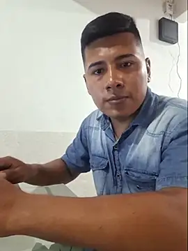 Snapshot of Willner08 chatting on March 5, 3:51 am Willner08 online show from March 5, 3:51 am