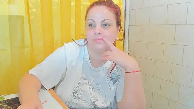 Snapshot of Adelamilfsex chatting on January 25, 10:07 pm Adelamilfsex online show from January 25, 10:07 pm