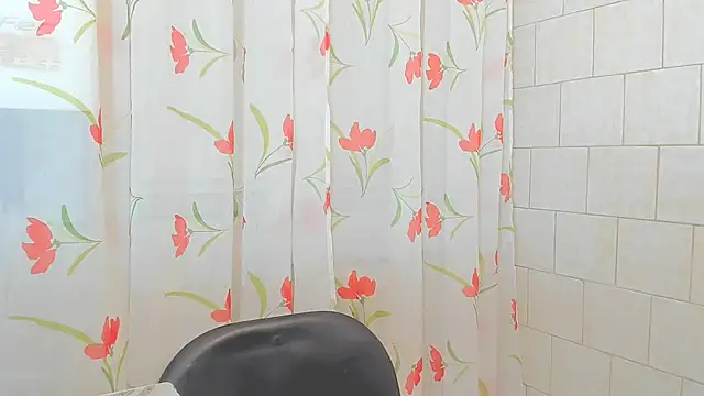 Snapshot of Adelamilfsex chatting on March 3, 9:37 pm Adelamilfsex online show from March 3, 9:37 pm