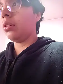 Emmapark  online show from March 12, 6:44 pm