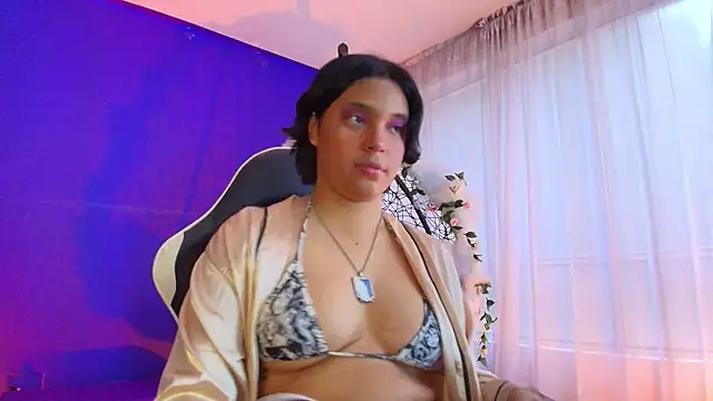 Emmapark  online show from February 18, 6:37 pm