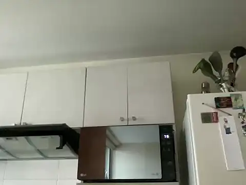 littlelatinhunter online show from January 9, 12:19 pm