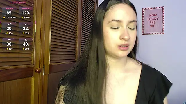 sofiaduque 26 online show from April 20, 7:37 pm