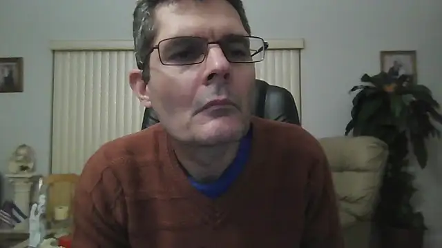 Snapshot of Copfiremen4566 chatting on February 12, 6:29 am Copfiremen4566 online show from February 12, 6:29 am