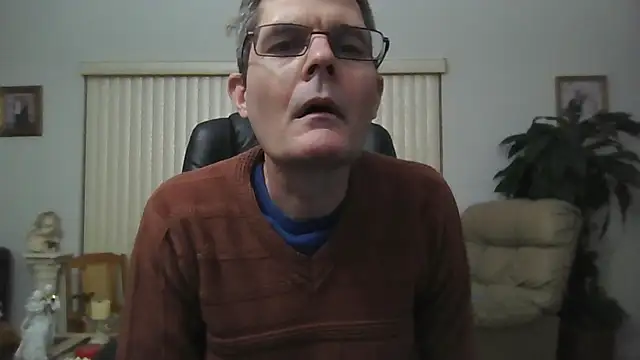 Snapshot of Copfiremen4566 chatting on October 8, 5:05 am Copfiremen4566 online show from October 8, 5:05 am