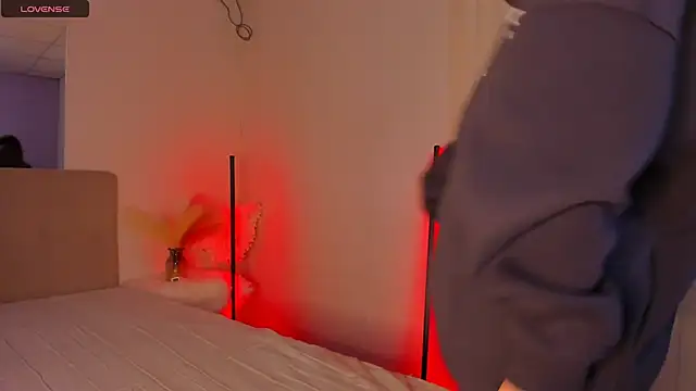 SelenaaSky online show from February 8, 2:27 pm