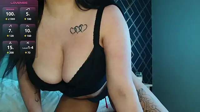 Layla UK online show from March 18, 10:46 am