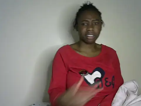 Snapshot of Novah_ chatting on May 2, 3:17 pm Novah online show from May 2, 3:17 pm