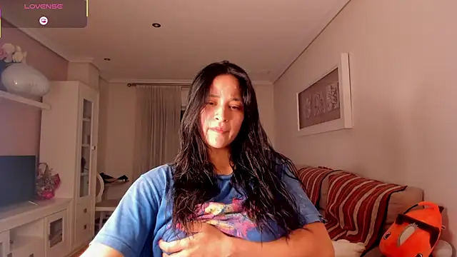 bella apont online show from November 1, 11:07 pm