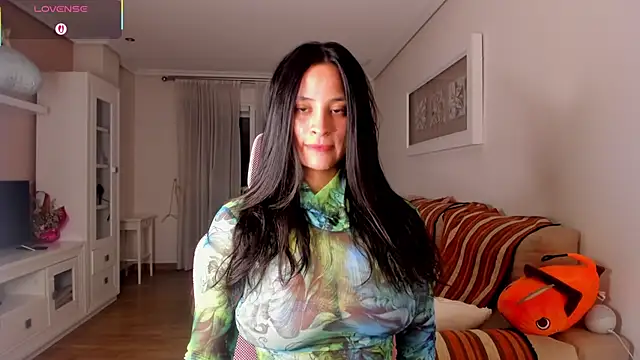 bella apont online show from November 6, 9:48 pm