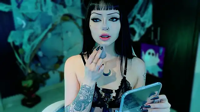 Snapshot of Madison_Jackson chatting on October 27, 9:30 pm Madison Jackson online show from October 27, 9:30 pm