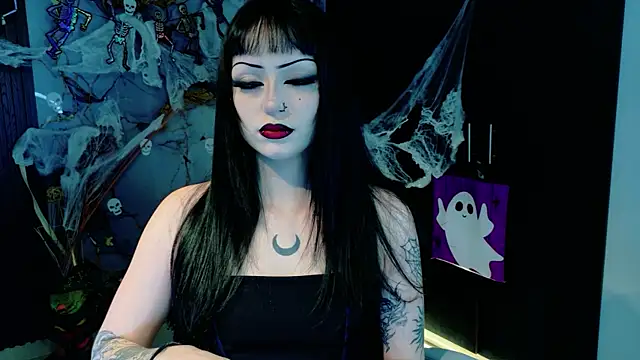 Snapshot of Madison_Jackson chatting on October 30, 7:47 pm Madison Jackson online show from October 30, 7:47 pm