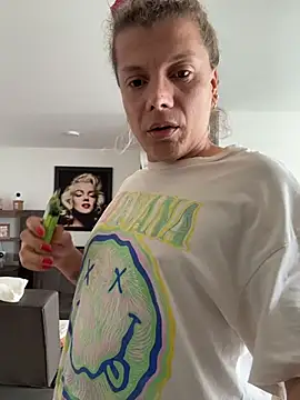 Georgiafox online show from October 16, 1:12 pm