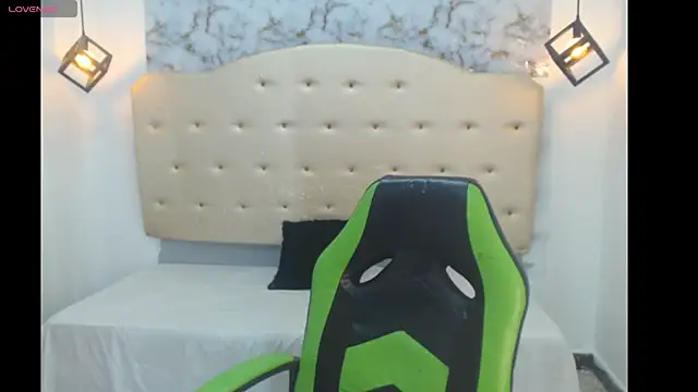 Kathiasaints online show from April 20, 8:32 pm