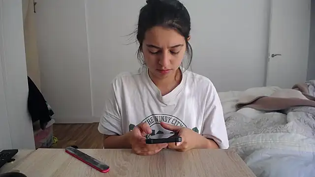 Contantin helena online show from December 24, 12:33 pm