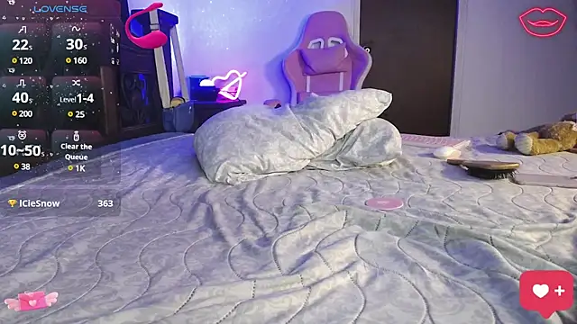 SexyLuna   online show from February 3, 11:58 pm