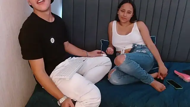 24 7horny  online show from April 4, 12:35 pm