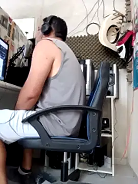 nek36 online show from April 22, 7:37 pm