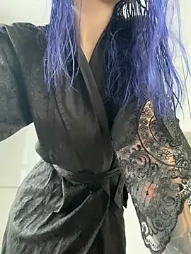 Erotic Synth Goddess online show from December 31, 11:31 am